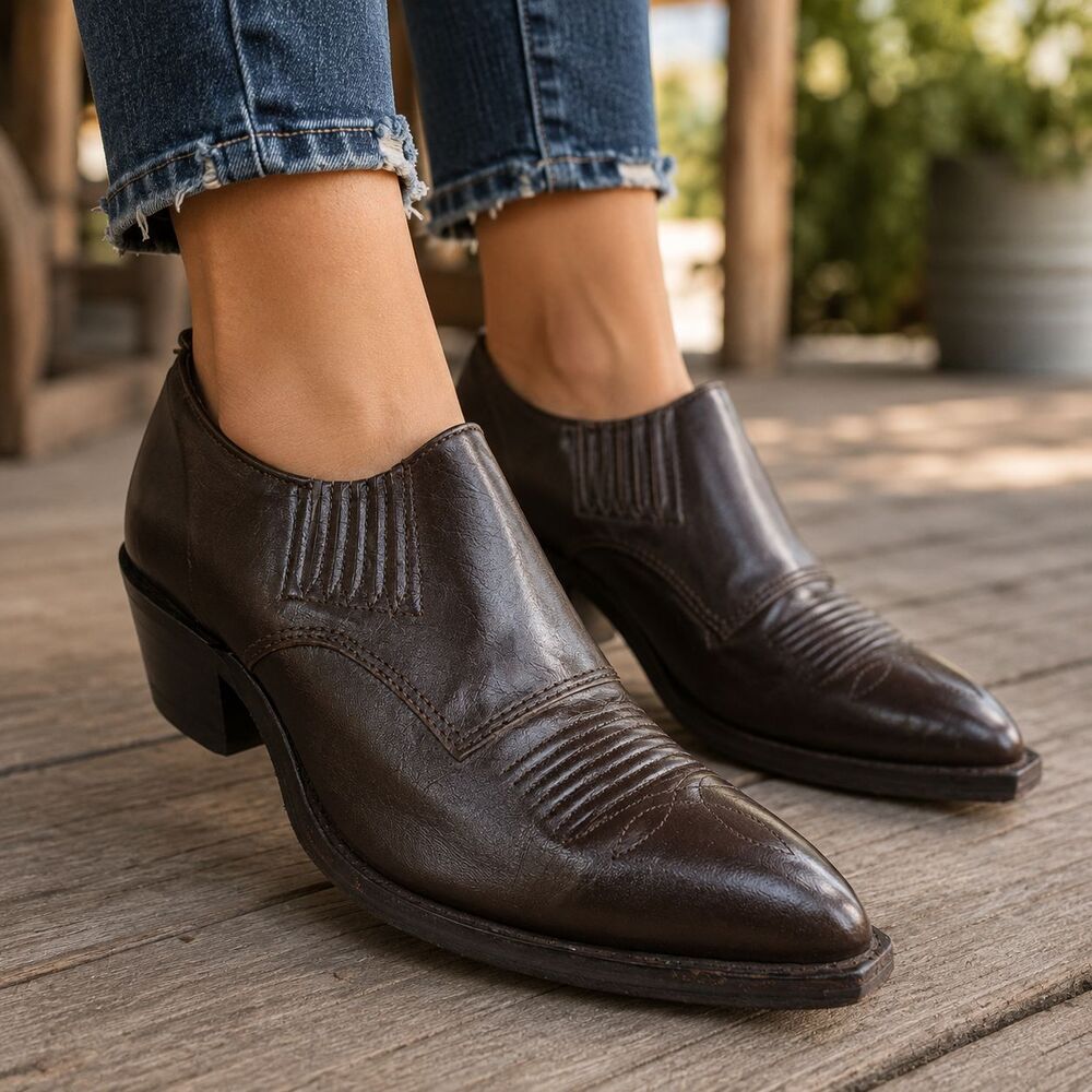 Nocona Boots Shoes Womens Size 7.5 Brown Leather Western Cowboy Slip On 29675